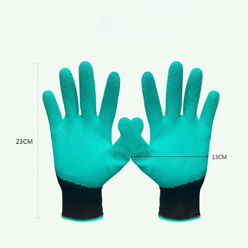 Garden gloves with claws